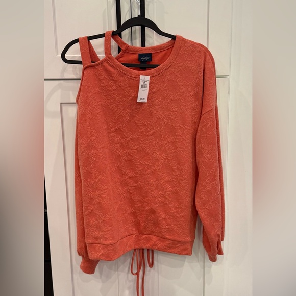 Daytrip - Textured Cold Shoulder Top - Crabapple - Large - Picture 4 of 6